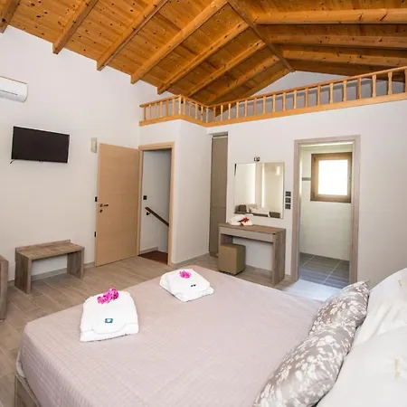 Erikousa Palace Double Bed & Breakfast *
