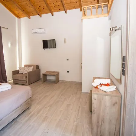 Erikousa Palace Double Bed & Breakfast